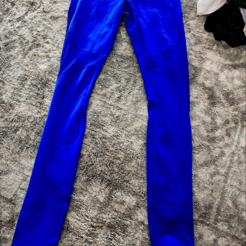 Alo yoga leggings size medium